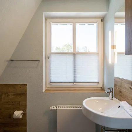 Apartment Haus Am Schilf - 3 *