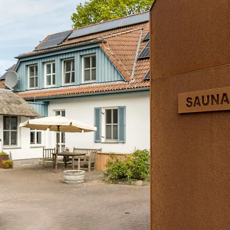 Haus Am Schilf - 3 * Wieck